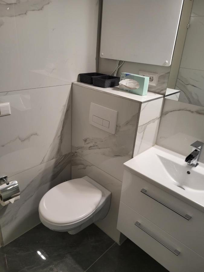 Schwarzwaldsuite Mit Panorama Waldblick Enzklösterle Kültér fotó